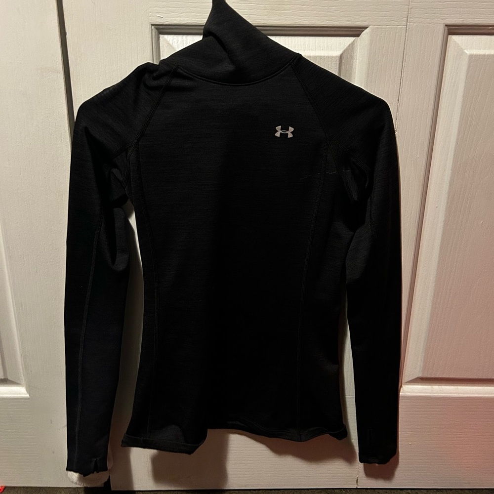 Under Amour with turtleneck/neck